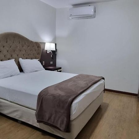 Hotel Imperio Real Трухильо Экстерьер фото
