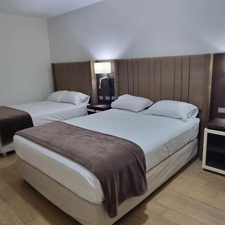 Hotel Imperio Real Трухильо Экстерьер фото