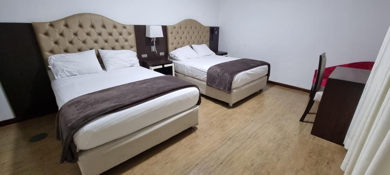 Hotel Imperio Real Трухильо Экстерьер фото