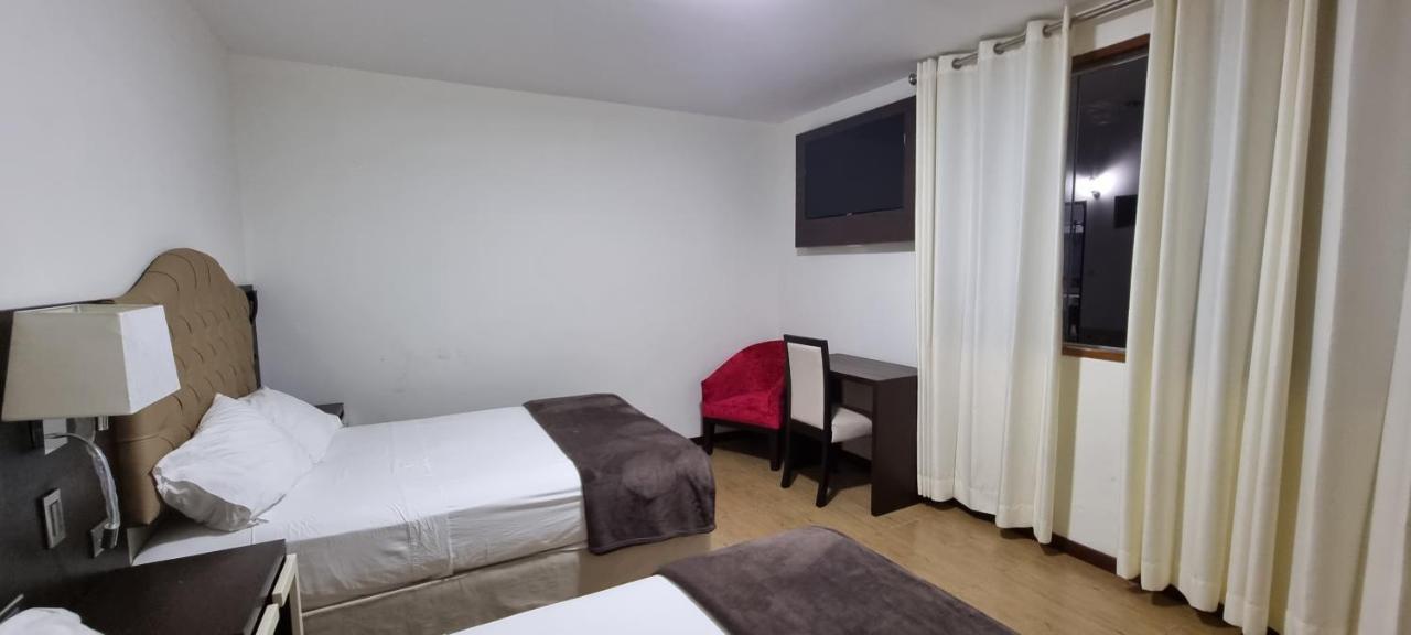Hotel Imperio Real Трухильо Экстерьер фото