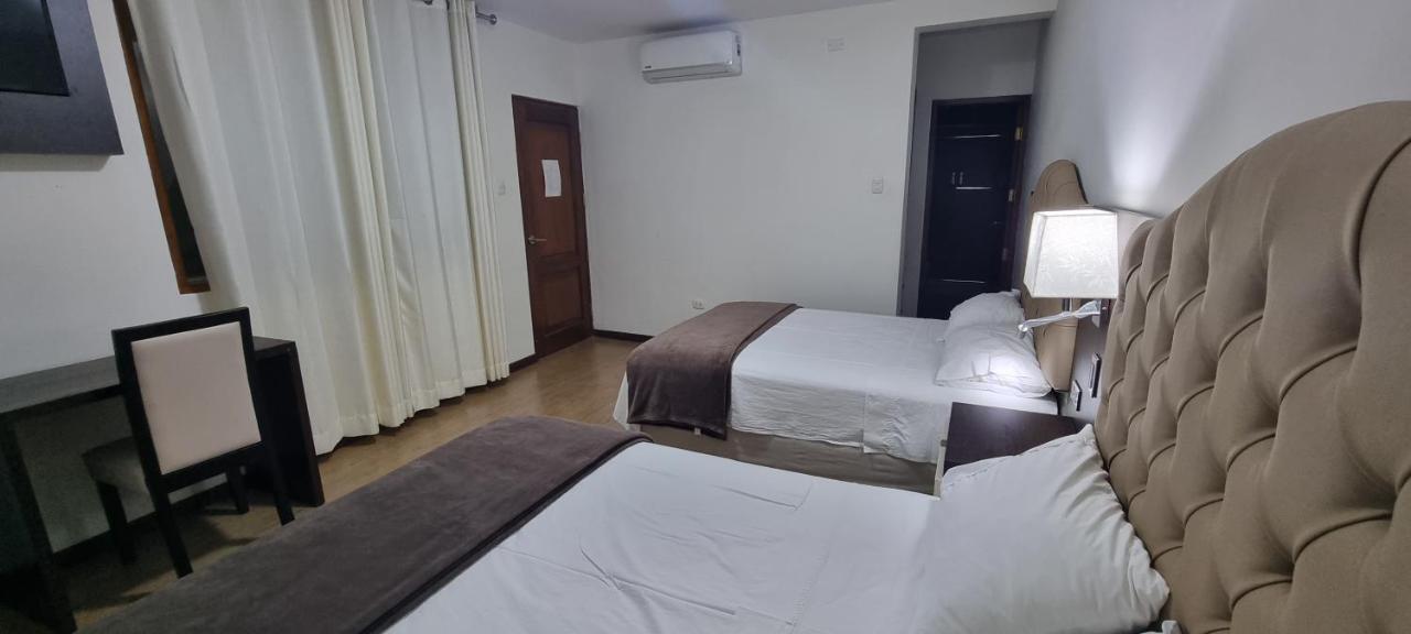 Hotel Imperio Real Трухильо Экстерьер фото