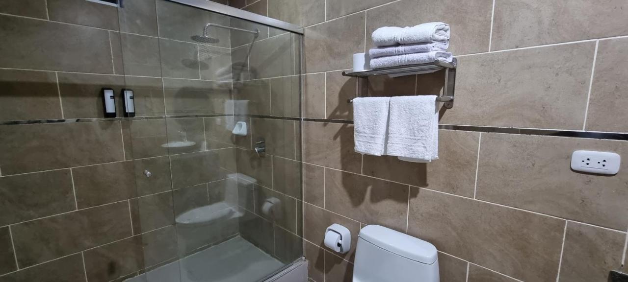 Hotel Imperio Real Трухильо Экстерьер фото